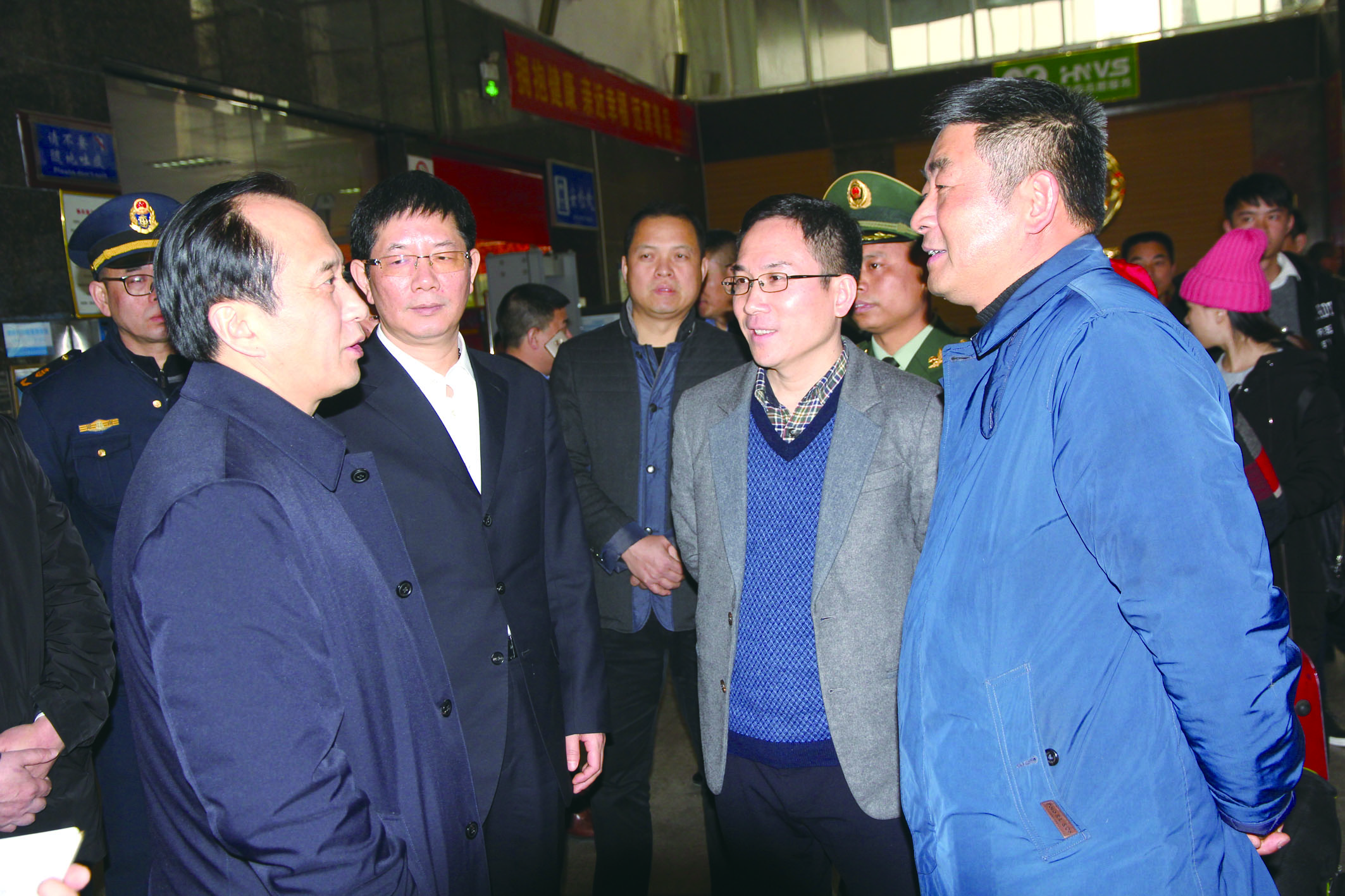 2月8日，副省長(zhǎng)、省公安廳廳長(zhǎng)許顯輝來(lái)我司督導(dǎo)安全生產(chǎn)工作
